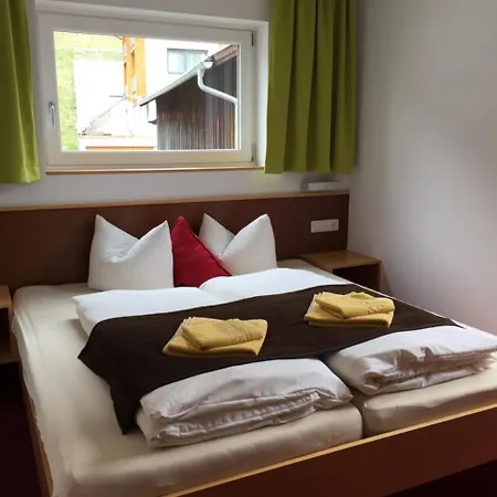Apartment Almandin *